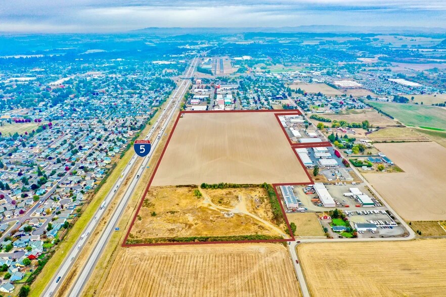 2910 Three Lakes Rd SE, Albany, OR à louer - Aérien - Image 2 de 5