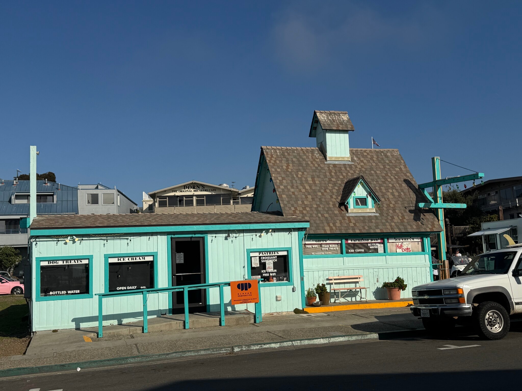 830 Embarcadero, Morro Bay, CA for sale Primary Photo- Image 1 of 2