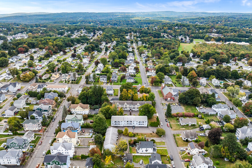 895 Hamilton Ave, Waterbury, CT for sale - Primary Photo - Image 2 of 28