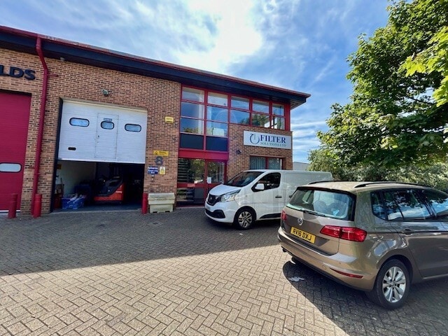 Berkshire Dr, Thatcham for lease - Building Photo - Image 2 of 2