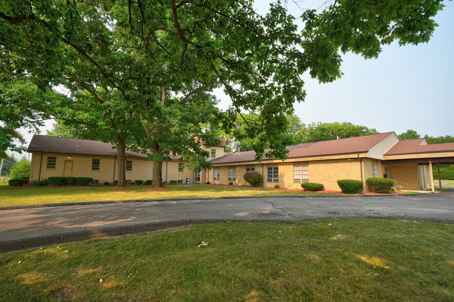 6202 Dupont St, Flint, MI à vendre - Photo du bâtiment - Image 2 de 40