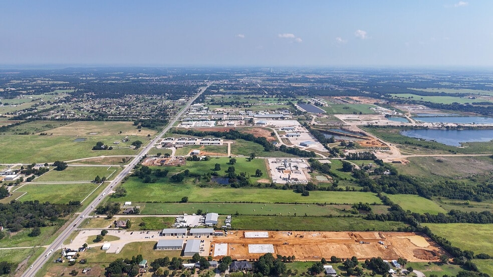 4354 US 377, Aubrey, TX à vendre - Photo du bâtiment - Image 3 de 6