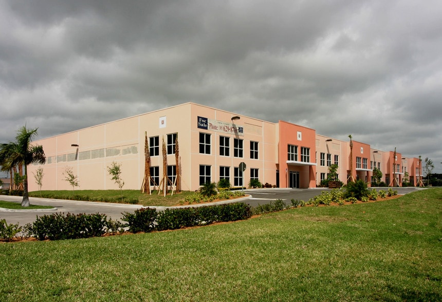 7791 NW 46th St, Doral, FL for lease - Building Photo - Image 2 of 82