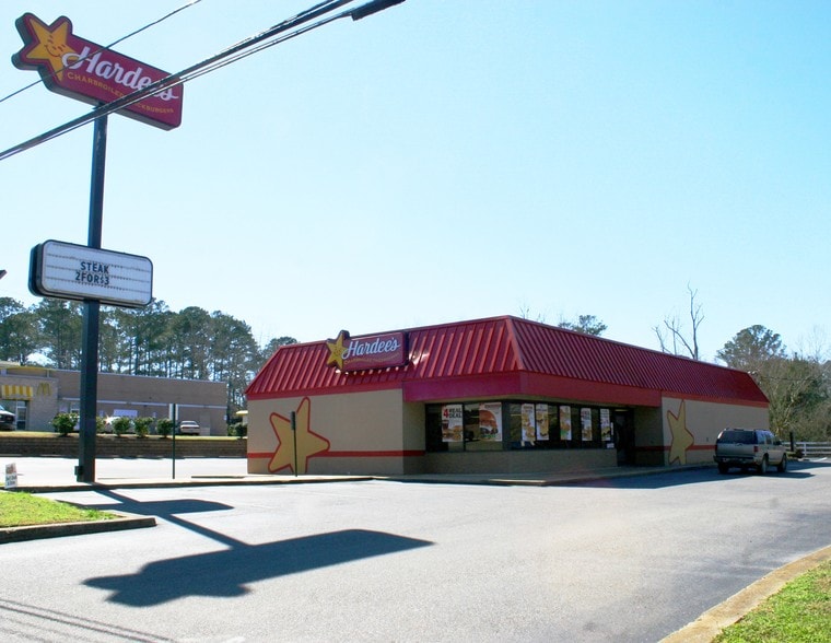 742 S Forest Ave, Luverne, AL for lease - Building Photo - Image 3 of 10