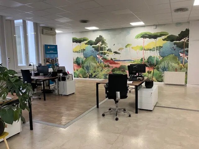 Retail in Lyon for lease - Interior Photo - Image 1 of 30