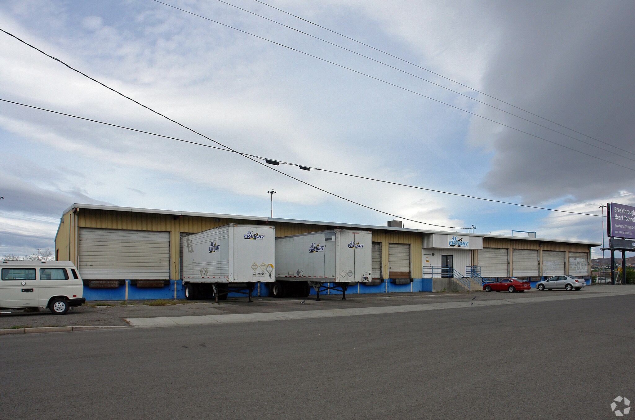 585 Depaoli St, Reno, NV for lease Primary Photo- Image 1 of 4