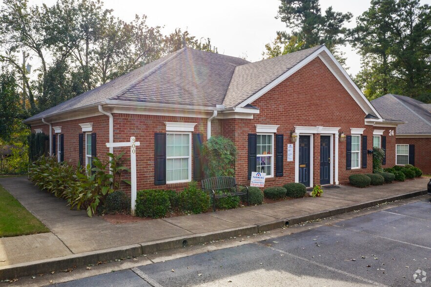 2440 Sandy Plains Rd, Marietta, GA à vendre - Photo du bâtiment - Image 2 de 5
