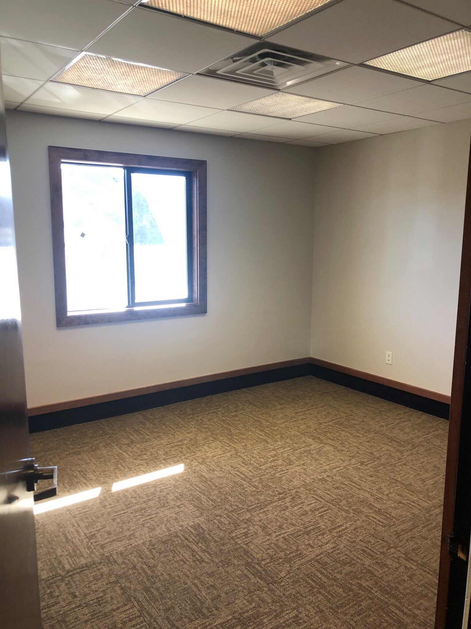 3570 E 12th Ave, Denver, CO for lease Interior Photo- Image 1 of 3