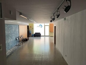 Retail in Amposta, Tarragona for lease Interior Photo- Image 2 of 5