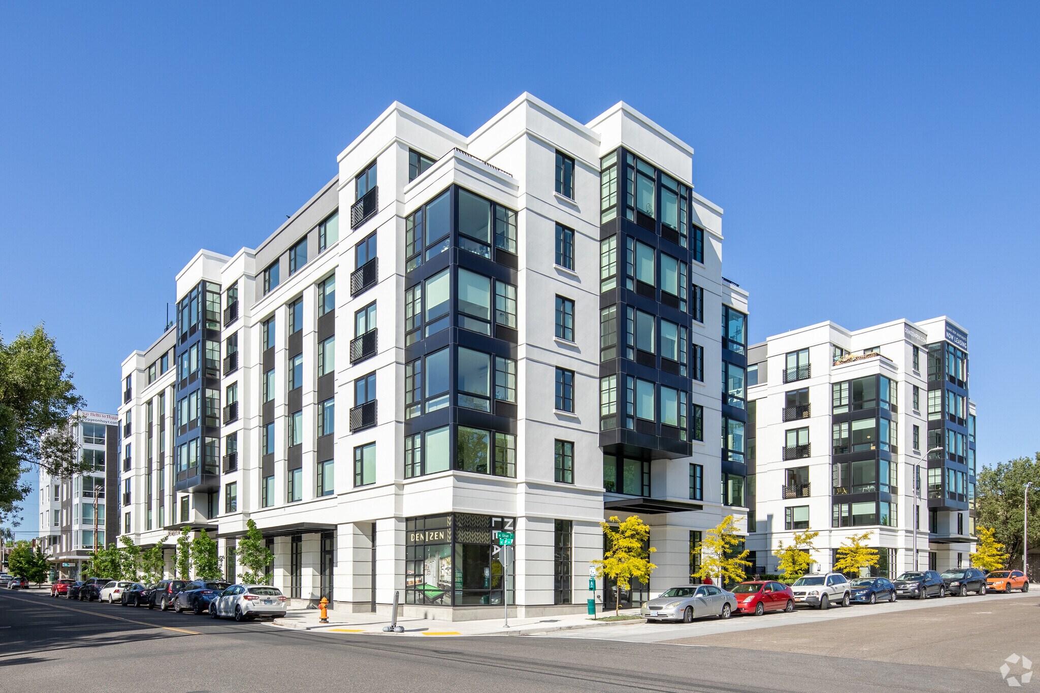 2050 NE Hoyt St, Portland, OR for lease Primary Photo- Image 1 of 13