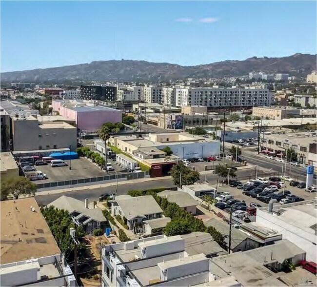 1026 N Hudson Ave, Los Angeles, CA à vendre - Aérien - Image 2 de 17