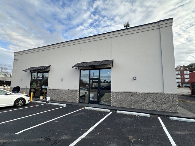 Plus de détails pour 9229 Parkway E, Birmingham, AL - Commerce de détail à louer