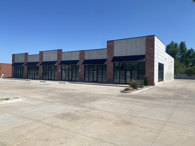 4836 NW 23rd St, Oklahoma City, OK for lease - Building Photo - Image 1 of 11