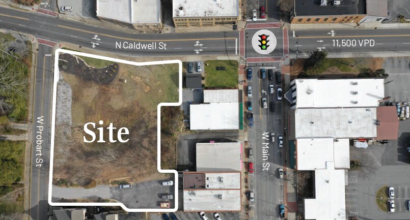 41 Caldwell st, Brevard, NC à vendre - Photo du bâtiment - Image 2 de 5