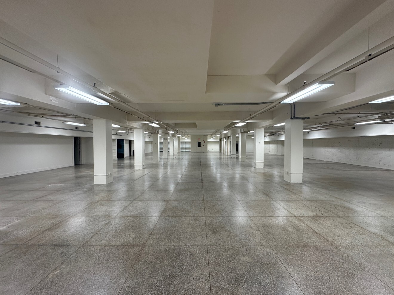 100 E Main St, Spartanburg, SC for lease Building Photo- Image 1 of 4