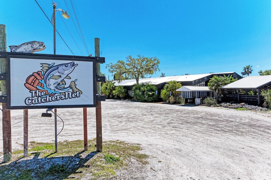 5611 US 19, Palmetto, FL à vendre - Photo du bâtiment - Image 3 de 8