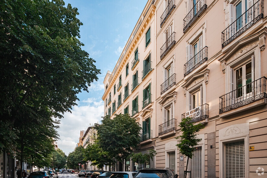 Office in Madrid, Madrid for lease - Building Photo - Image 3 of 4