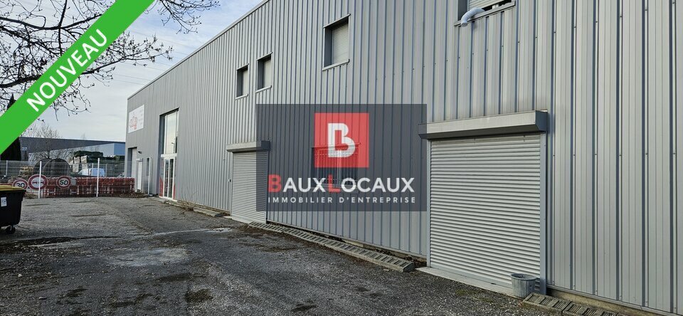 Flex in Carpentras for lease Building Photo- Image 1 of 11