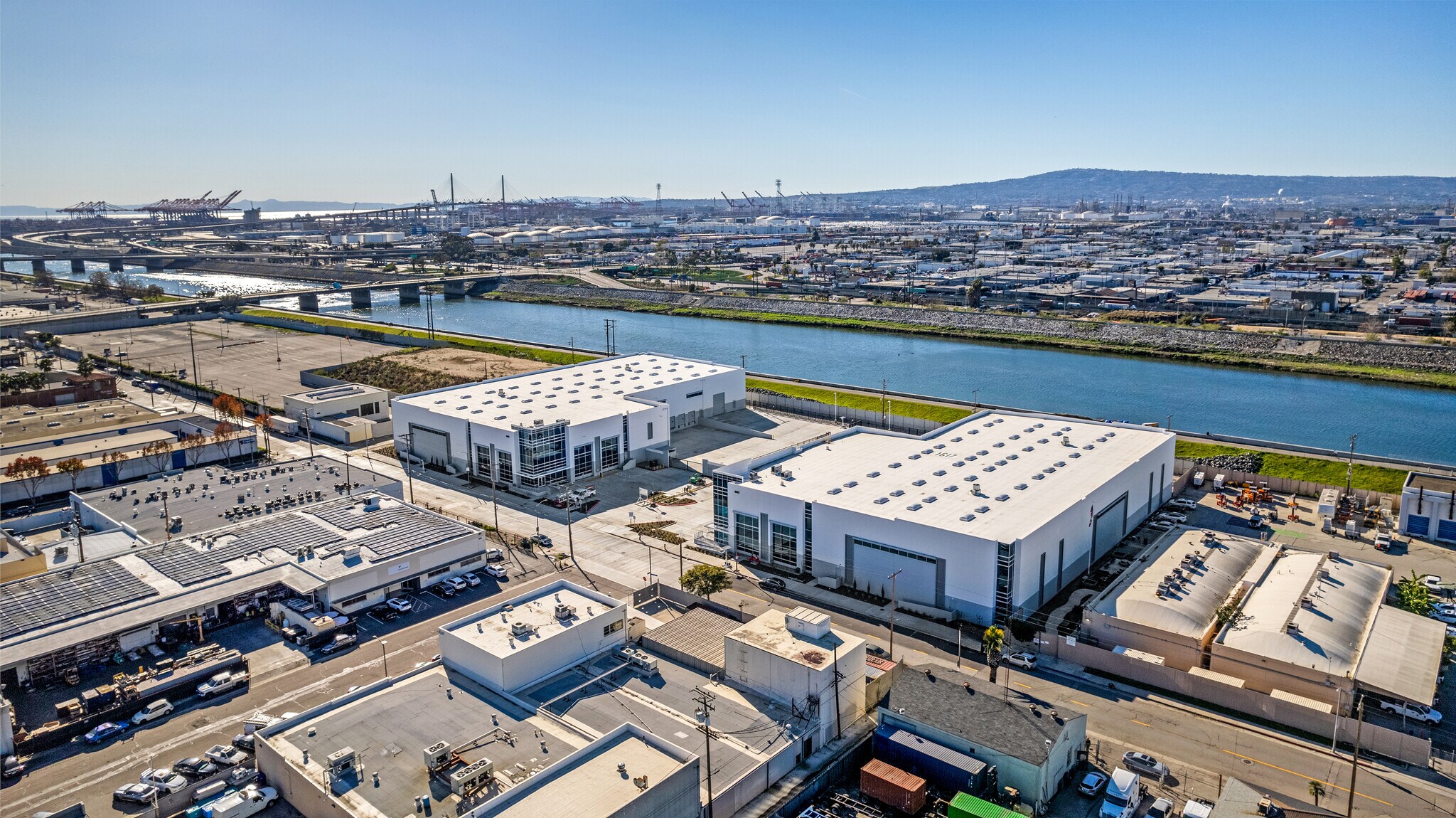 1601 San Francisco Ave, Long Beach, CA à louer Photo du bâtiment- Image 1 de 18