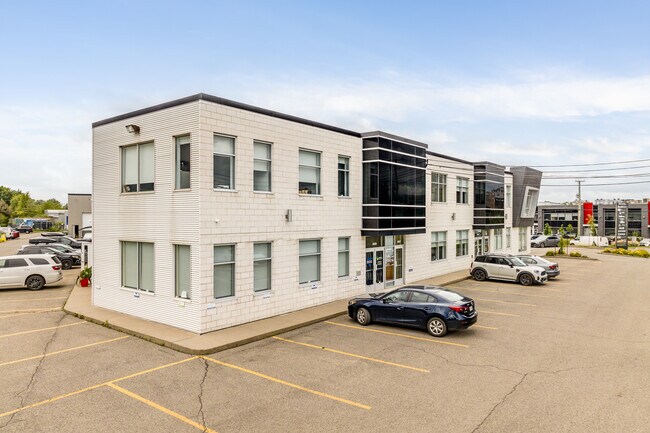 More details for 4825-4915 Rue Ambroise-Lafortune, Boisbriand, QC - Flex for Sale