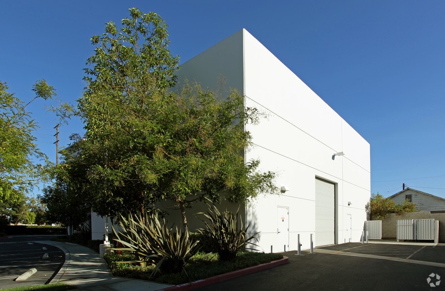 511 S Harbor Blvd, La Habra, CA for lease - Building Photo - Image 2 of 2