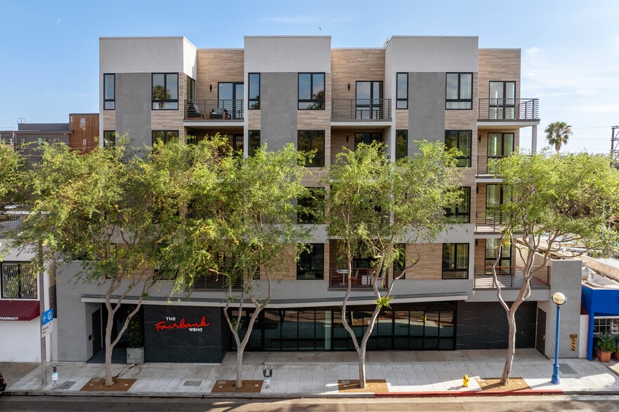 7428 Santa Monica Blvd, West Hollywood, CA for lease - Building Photo - Image 3 of 14