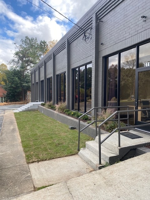 3115-3121 Marjan Dr, Doraville, GA for lease Primary Photo- Image 1 of 6