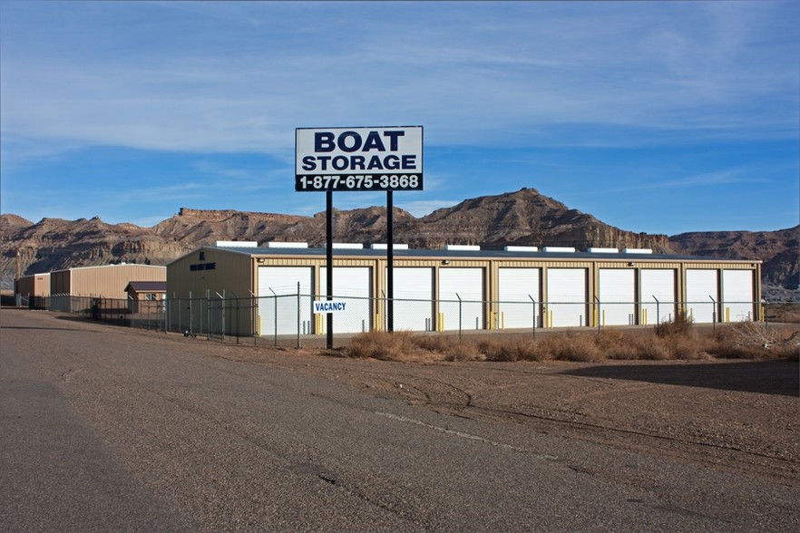 270 N Ethan Allen, Big Water, UT for sale - Primary Photo - Image 1 of 1