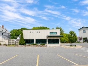 143 Washington St, Gloucester, MA for lease Interior Photo- Image 2 of 5