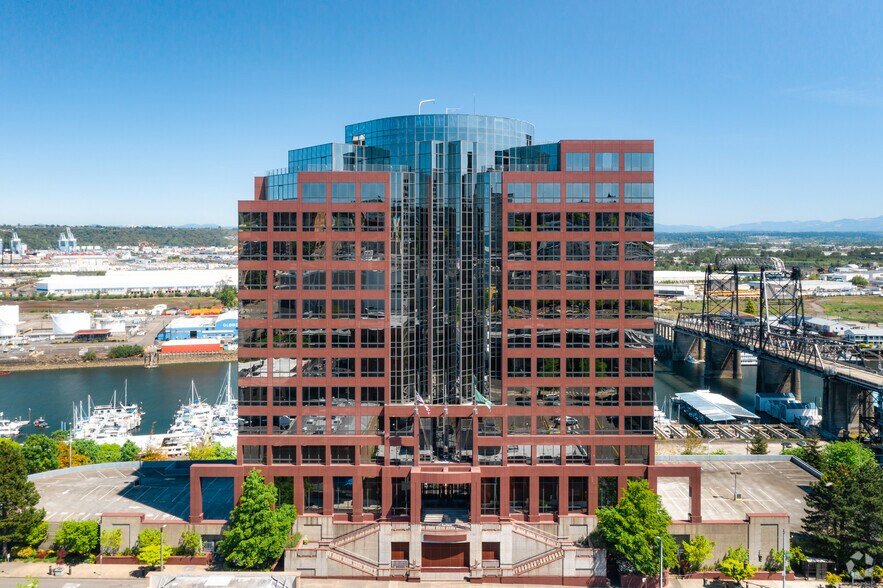 909 A St, Tacoma, WA à louer - Photo du bâtiment - Image 2 de 55