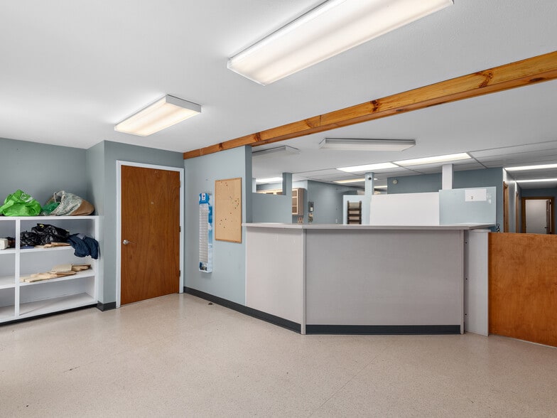 1001 Greenville Hwy, Hendersonville, NC for lease - Building Photo - Image 2 of 24