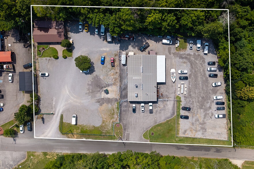 103-107 Mallard Dr, Hendersonville, TN for sale - Building Photo - Image 2 of 14