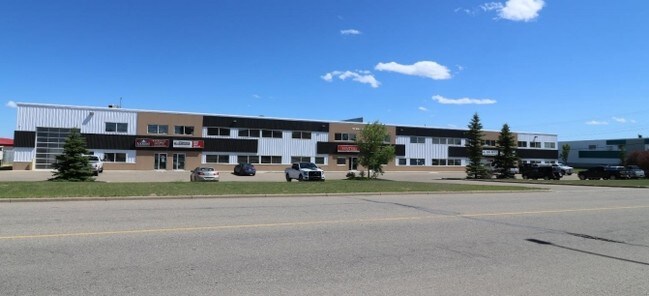 Plus de détails pour 7607 Edgar Industrial Dr, Red Deer, AB - Industriel à louer