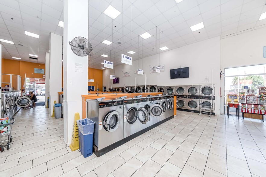 10601 S Vermont Ave, Los Angeles, CA à vendre - Photo intérieure - Image 3 de 15