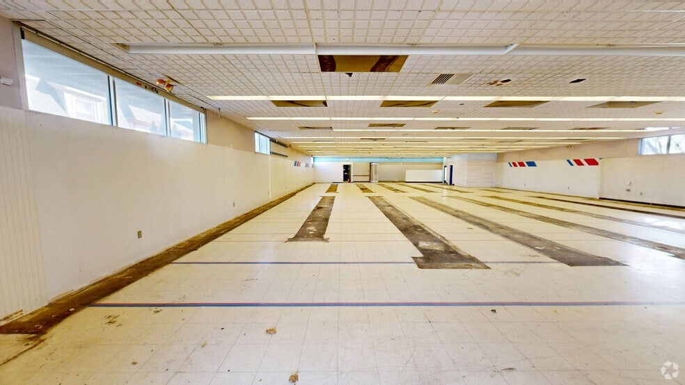 739 Greenwood Ave, Trenton, NJ for lease - Matterport 3D Scan - Image 2 of 37