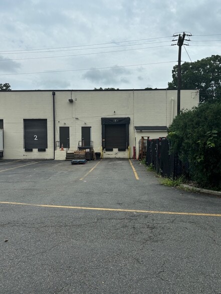 1704 Taylors Ln, Cinnaminson, NJ for lease - Building Photo - Image 3 of 3