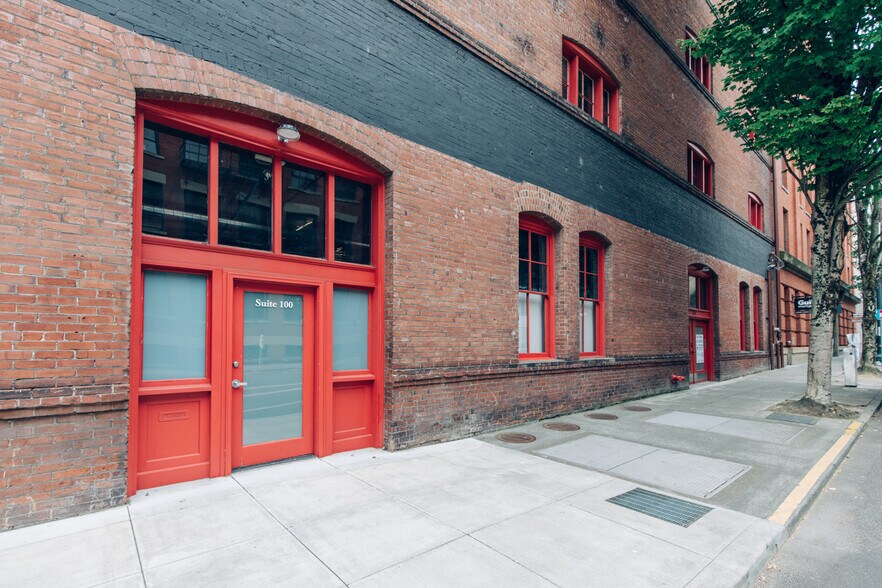 734 NW 14th Ave, Portland, OR for lease - Building Photo - Image 3 of 5