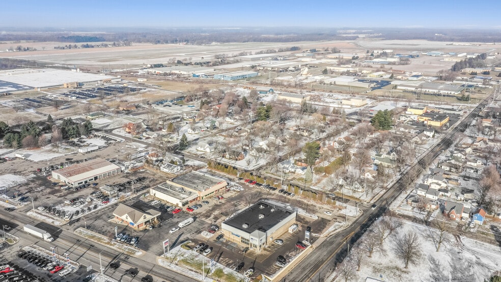 102 N Centerville Rd, Sturgis, MI for sale - Building Photo - Image 2 of 6