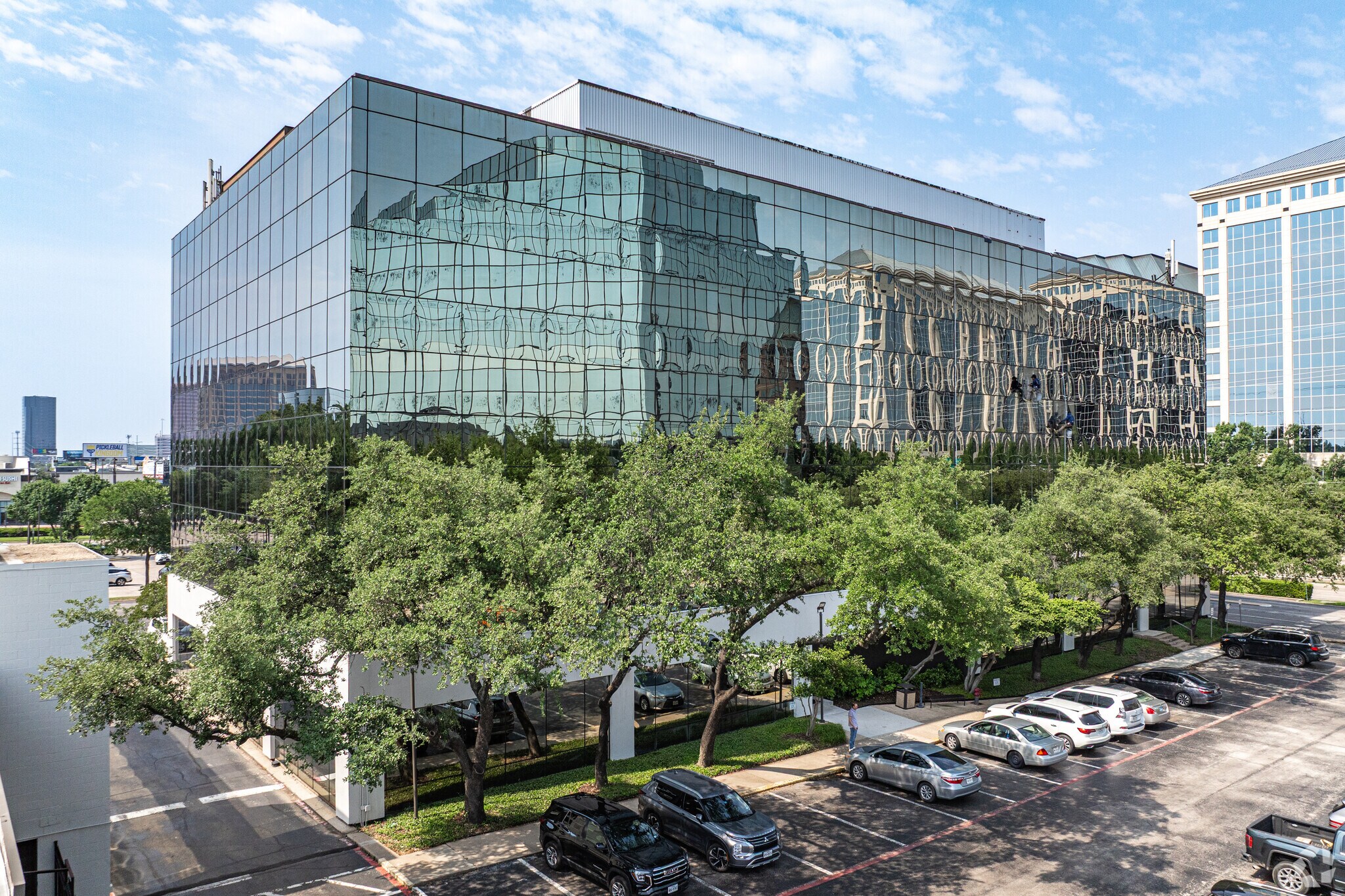 14110 N Dallas Pky, Dallas, TX à louer Photo principale- Image 1 de 22