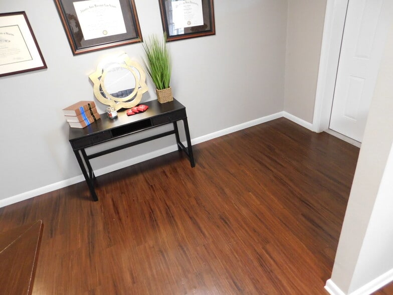 284 SW Baya Dr, Lake City, FL for sale - Building Photo - Image 3 of 19