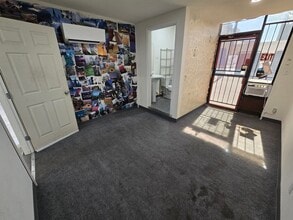 11712 N Lamar Blvd, Austin, TX for lease Interior Photo- Image 1 of 8