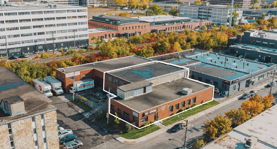 50 Rue de Port-Royal O, Montréal, QC à vendre Photo du bâtiment- Image 1 de 1