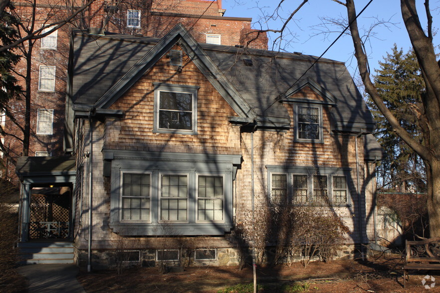 7 Phillips Pl, Cambridge, MA for sale - Primary Photo - Image 1 of 1