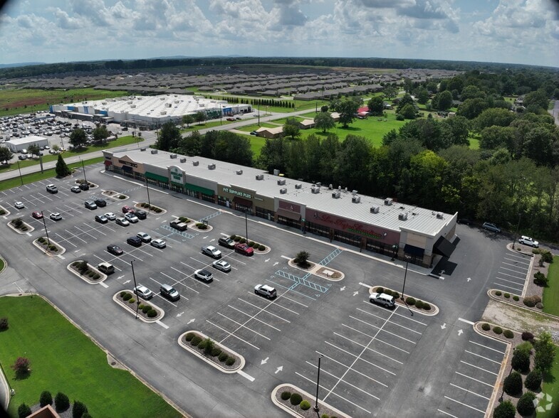 14739 Highway 231 431 N, Hazel Green, AL for lease - Matterport Community - Image 2 of 10