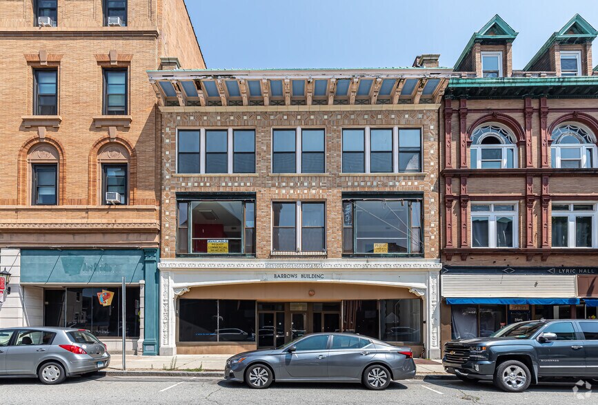 253 State St, New London, CT à louer - Photo principale - Image 1 de 4