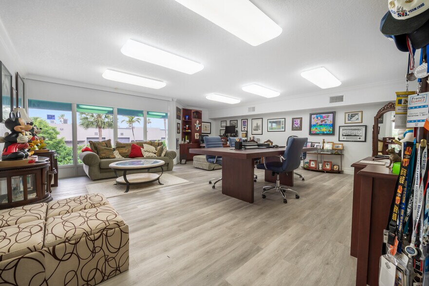 16155 W 117th Ave, Miami, FL à vendre - Photo du bâtiment - Image 3 de 18
