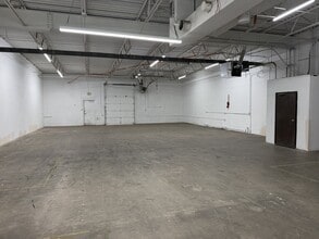 10515 E 40th Ave, Denver, CO for lease Interior Photo- Image 1 of 3