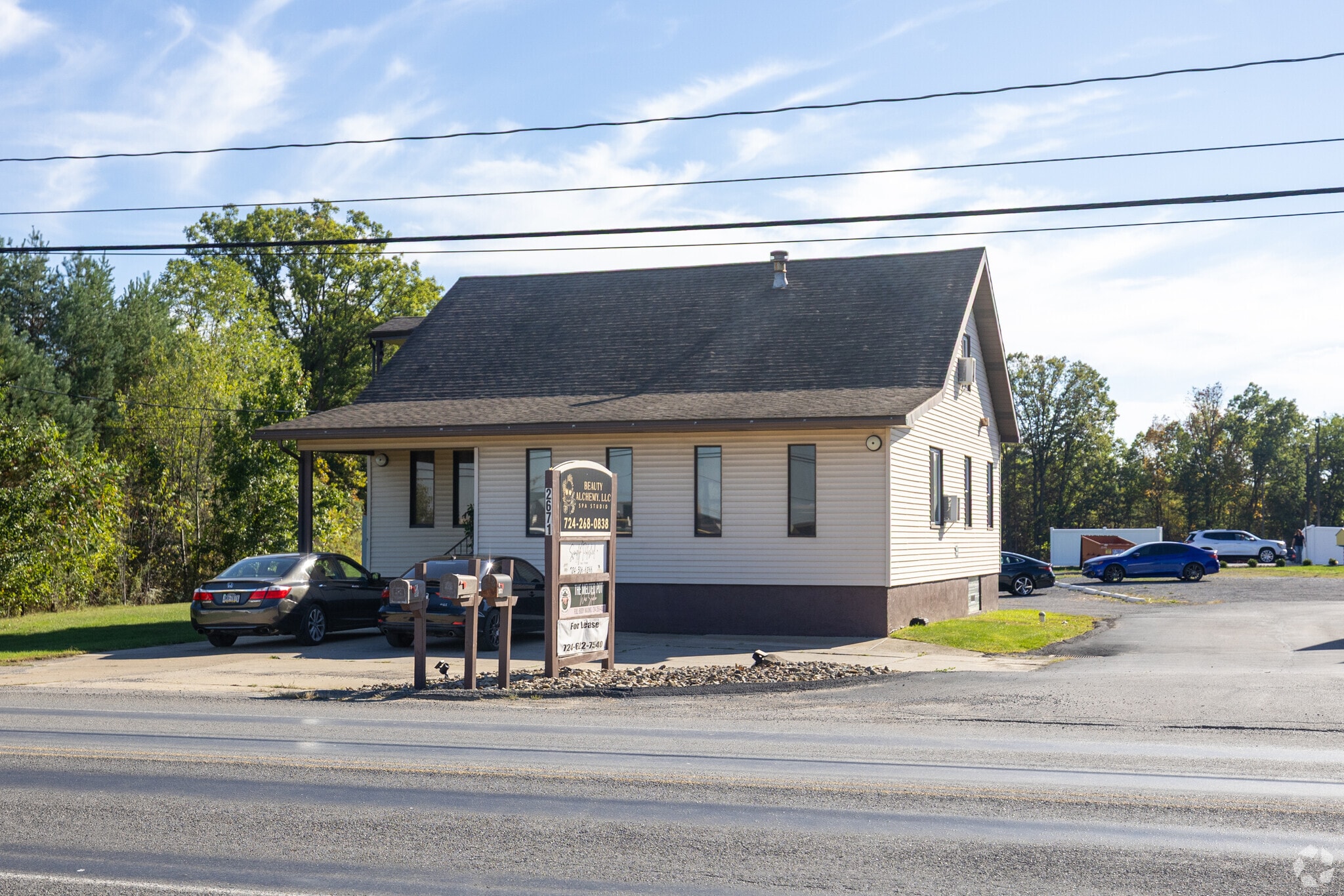 2671 Darlington Rd, Beaver Falls, PA for lease Primary Photo- Image 1 of 3