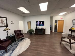 2820 Walton Commons W, Madison, WI à louer Photo intérieure- Image 2 de 3