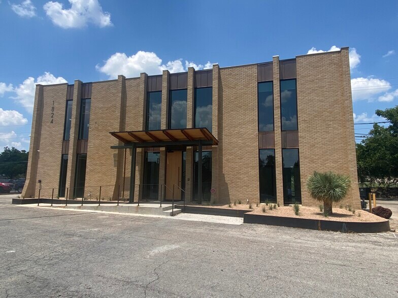 1824 E Oltorf St, Austin, TX à louer - Photo du bâtiment - Image 1 de 11